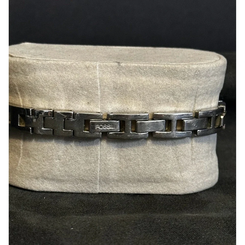Fossil F2 Watch Womens OS Silver Tone Stainless Steel ES-9645 Bangle Bracelet‎